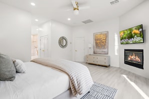 6 habitaciones, tabla de planchar con plancha y cuna de viaje 