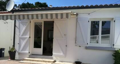 Maison de vacances à Brem sur Mer 500m de Brétignolles sur Mer,
