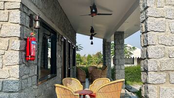 Casa rural de luxe | 1 dormitori, matalassos d'escuma viscoelàstica i decoració individual