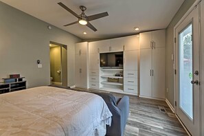 House (3 Bedrooms) | Interior - Secluded Home W/private Hot Tub 15 Mi to Nashville (Joelton)