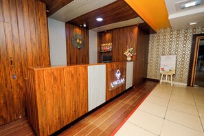 Reception - Vivelaa Hotels and Restobar (Puducherry)