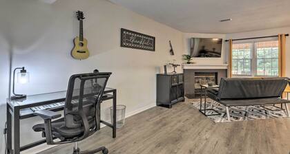 Modern Nashville Townhome: Large Yard & Deck!