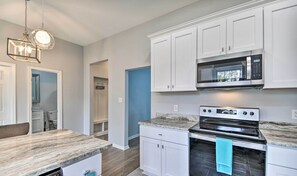 House (3 Bedrooms) | Interior - Bright Norfolk Home w/ Deck < 3 Mi to Town! (Norfolk)