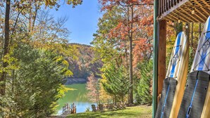 Property grounds - Lake Nottely Retreat With Hot Tub & Fire Pit! (Blairsville)