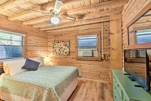 House (2 Bedrooms) | Interior - Blairsville Cabin w/ Fire Pit, 7 Mi to Dtwn! (Blairsville)