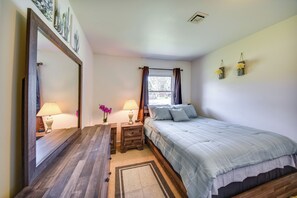 House (3 Bedrooms) | Interior - Norfolk Vacation Rental: Patio, 3 Mi to Beaches! (Norfolk)