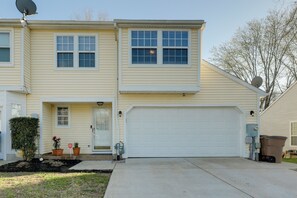 Apartment (2 Bedrooms) | Interior - Antioch Townhome < 14 Mi to Downtown Nashville! (Antioch)