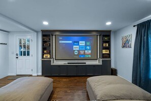 5 habitaciones, escritorio, tabla de planchar con plancha y wifi gratis 
