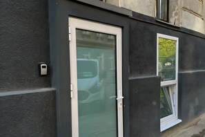 تفاصيل الفندق من الخارج