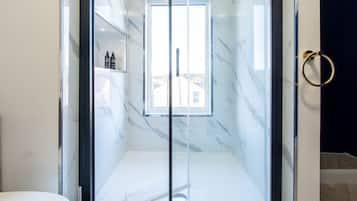 Premium Apartment, 1 King Bed, Kitchenette, Sea View | Bathroom | Shower, rainfall showerhead, designer toiletries, towels