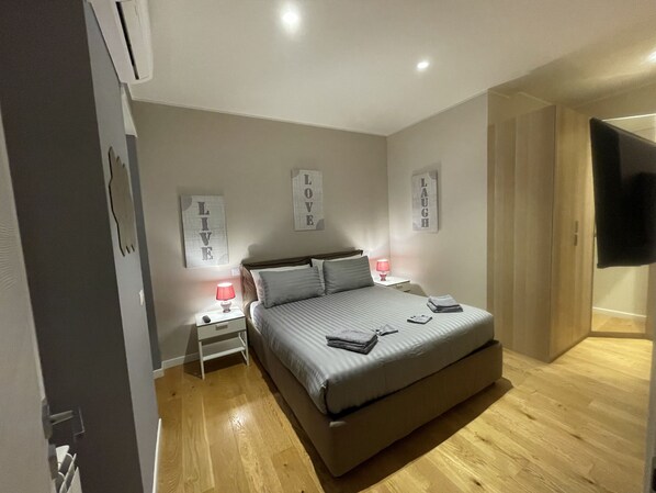 1 bedroom, WiFi, bed sheets - Casina Stelluti, Housing Excellence in the Heart of Rome. (Roma)