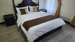 مكواة/لوح كي وواي فاي مجانًا وملاءات أسرّة