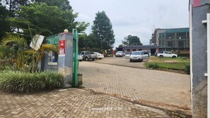 واجهة المنشأة