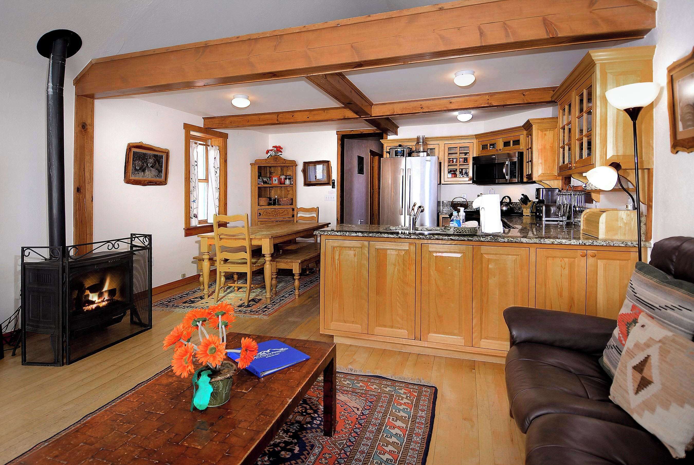TV, fireplace, offices