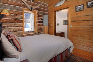 3 bedrooms, iron/ironing board, travel cot, WiFi