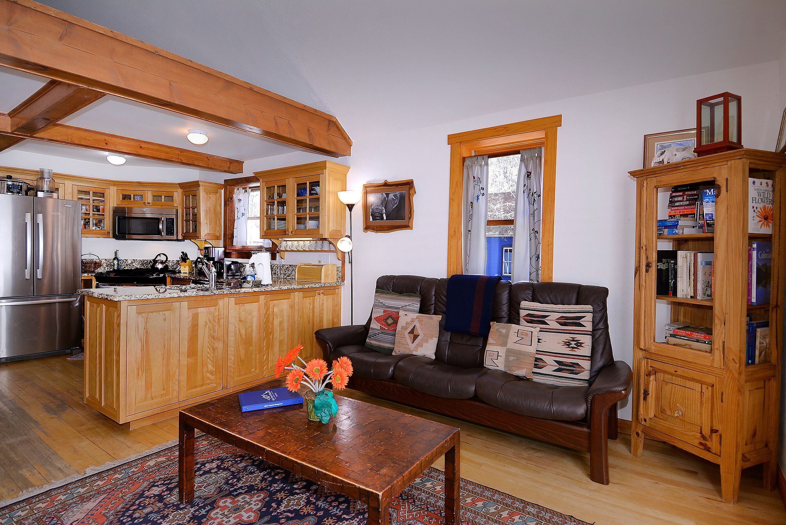 TV, fireplace, stereo, offices