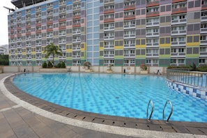Utomhuspool