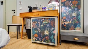 Tremannsrom – superior, 1 queensize-seng med sovesofa, spabadekar | Sengetøy av topp kvalitet, dundyner og strykejern/-brett