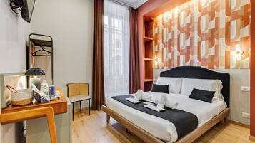 Camera Deluxe, 1 letto matrimoniale, non fumatori, bagno in camera | Biancheria da letto di alta qualità, copriletto in piuma