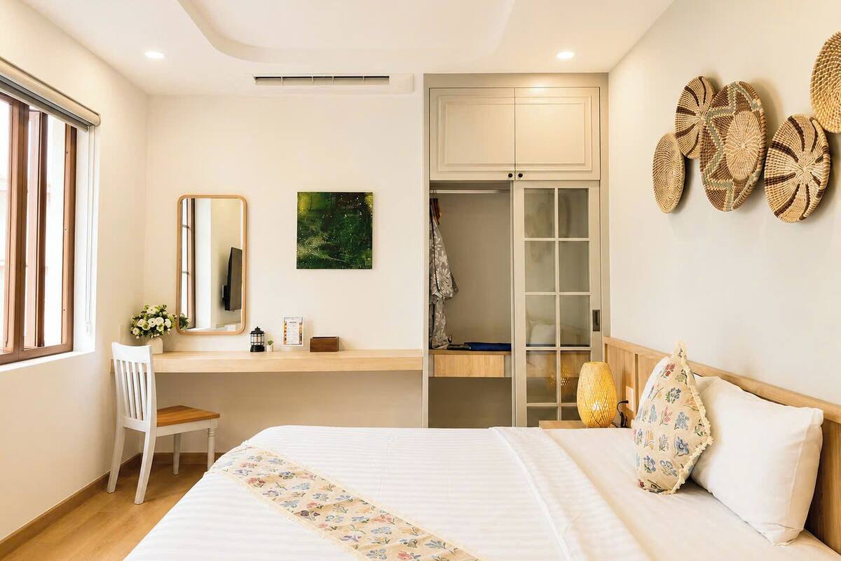 Quarto luxo, 1 cama King, vista para a cidade | Roupas de cama premium