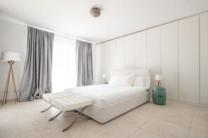 Villa | 4 bedrooms, Egyptian cotton sheets, premium bedding, in-room safe