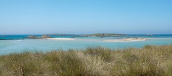 Studio à 500m des Plages Avec Jardin et Accès Piscine Intérieure