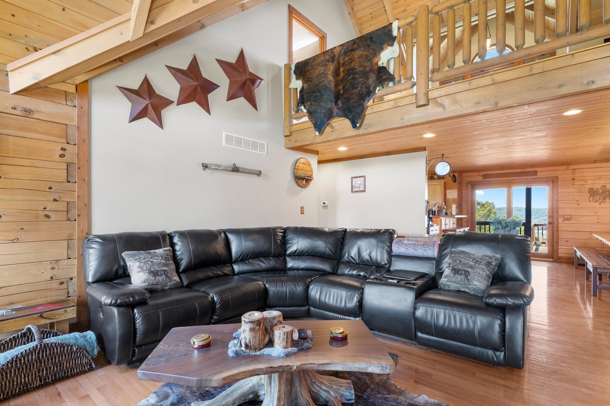 Smart TV, fireplace, video games, ping pong