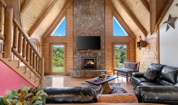 Smart TV, fireplace, video games, table tennis