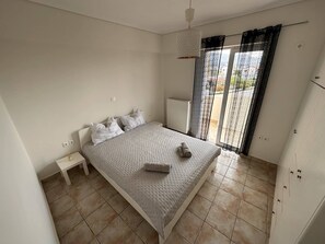 Apartment | 1 bedroom, iron/ironing board, free WiFi - VerGian Brand New Apt at Agioi Theodoroi (Loutraki-Agioi Theodoroi)
