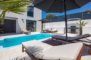 Terrace/patio - Modern Holiday House Jadranka With Pool (Krk)