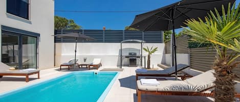 Standard-Haus, Mehrere Schlafzimmer, 2 Bäder (Modern Holiday House Jadranka With) | Pool | Außenpool (je nach Saison geöffnet)