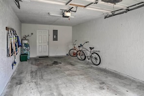 Interior - Updated Cape Canaveral Townhome, Walk to the Beach (Cape Canaveral)