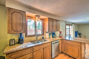 Apartment (3 Bedrooms) | Interior - Loveland Getaway w/ Fire Pit and Ping Pong Table! (Loveland)