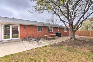 Apartment (3 Bedrooms) | Interior - Loveland Getaway w/ Fire Pit and Ping Pong Table! (Loveland)