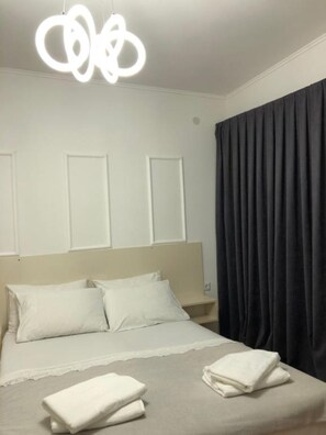 2 bedrooms, bed sheets - Pure Opulence, Prime Location: Kosmos Apartments Ohrid - Luxurious Residence (Ohrid)
