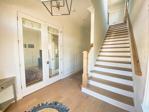 Interior - Pebble Beach East - Chesapeake Properties (Cape Charles)