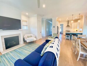TV, offices - Pebble Beach East - Chesapeake Properties (Cape Charles)