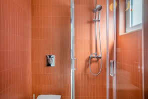 Penthouse, Balcony | Bathroom