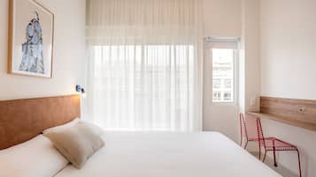 مكواة/لوح كي وواي فاي مجانًا وملاءات أسرّة