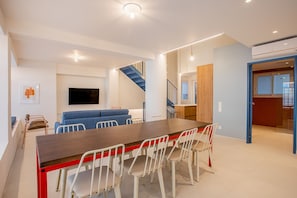 Apartamento, patio | Comedor