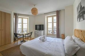 1 bedroom, iron/ironing board, travel cot, Internet - Paris, Opéra 3...lovely Parisien Apartment (Paris)
