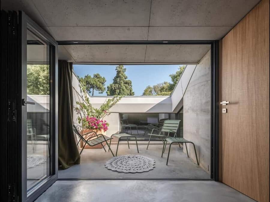 Quarto premium | Cofres nos quartos, quartos à prova de som, Wi-Fi de cortesia