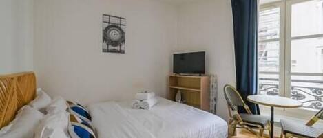 1 bedroom, iron/ironing board, WiFi, bed sheets