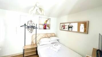 Strykejern/-brett, wi-fi og sengetøy