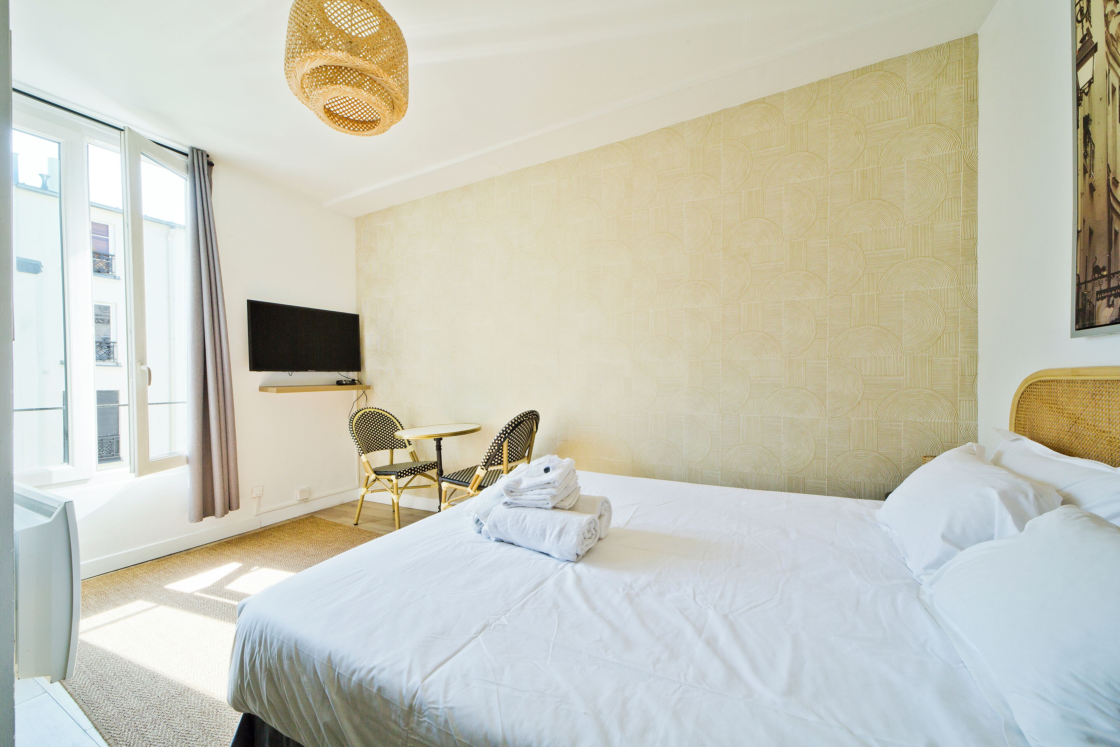 Fer et planche à repasser, Wi-Fi, draps fournis