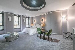 1 chambre, fer et planche à repasser, lit parapluie, Wi-Fi