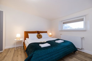 Deluxe Apartment | 3 bedrooms, hypo-allergenic bedding, desk, laptop workspace - ShortStayPoland Zelazna B146 (Warsaw)