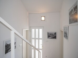 House (Three Bedroom Holiday Home with Terra) | Interior
