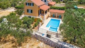 Villa (Five Bedroom Villa with Swimming pool) | Luftbilde