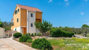 Villa (Five Bedroom Villa with Swimming pool) | Exterior
